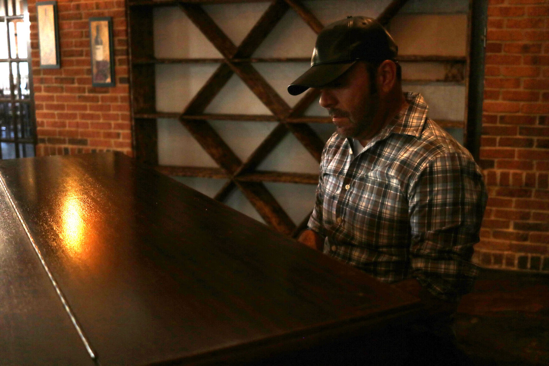 Roma's Italian kitchen offers piano performances to customers